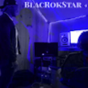 Meet your Posher, Larry